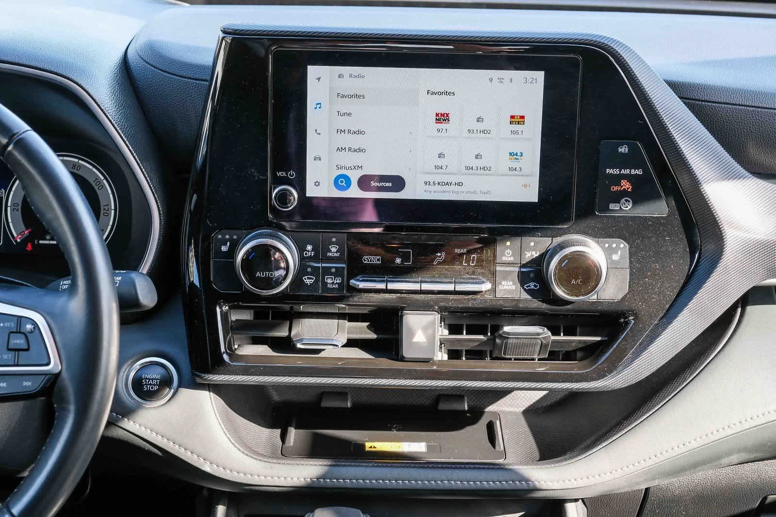 Thumbnail: 2025 Toyota Highlander - 13