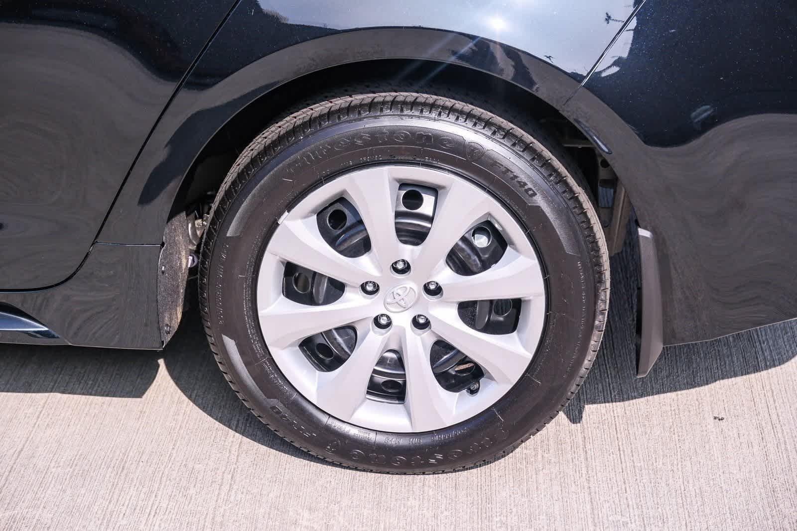 Thumbnail: 2025 Toyota Corolla - 9