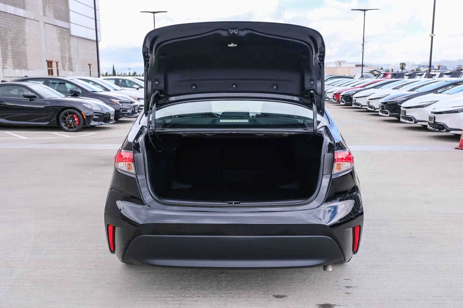 Thumbnail: 2023 Toyota Corolla - 26