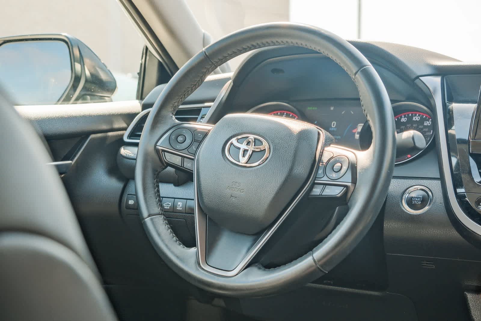 Thumbnail: 2022 Toyota Camry - 15