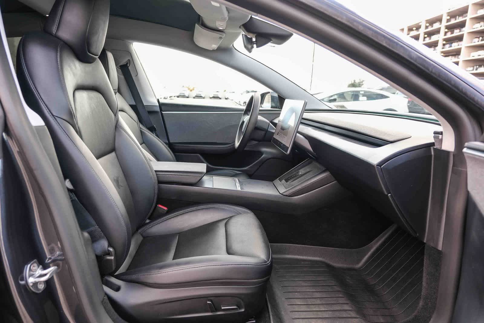 Thumbnail: 2025 Tesla Model 3 - 16