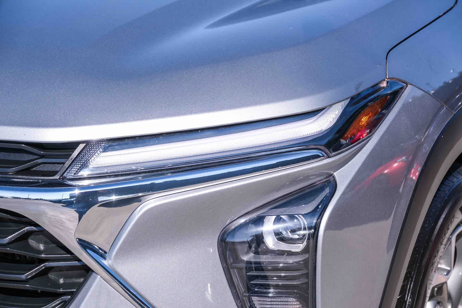 Thumbnail: 2024 Chevrolet Trax - 12