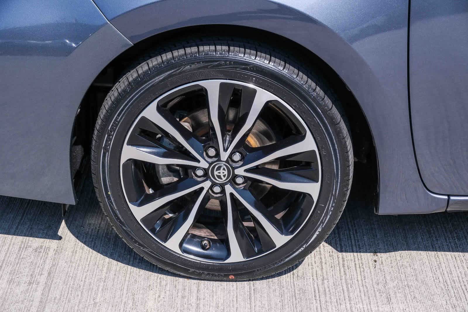 Thumbnail: 2017 Toyota Corolla - 10