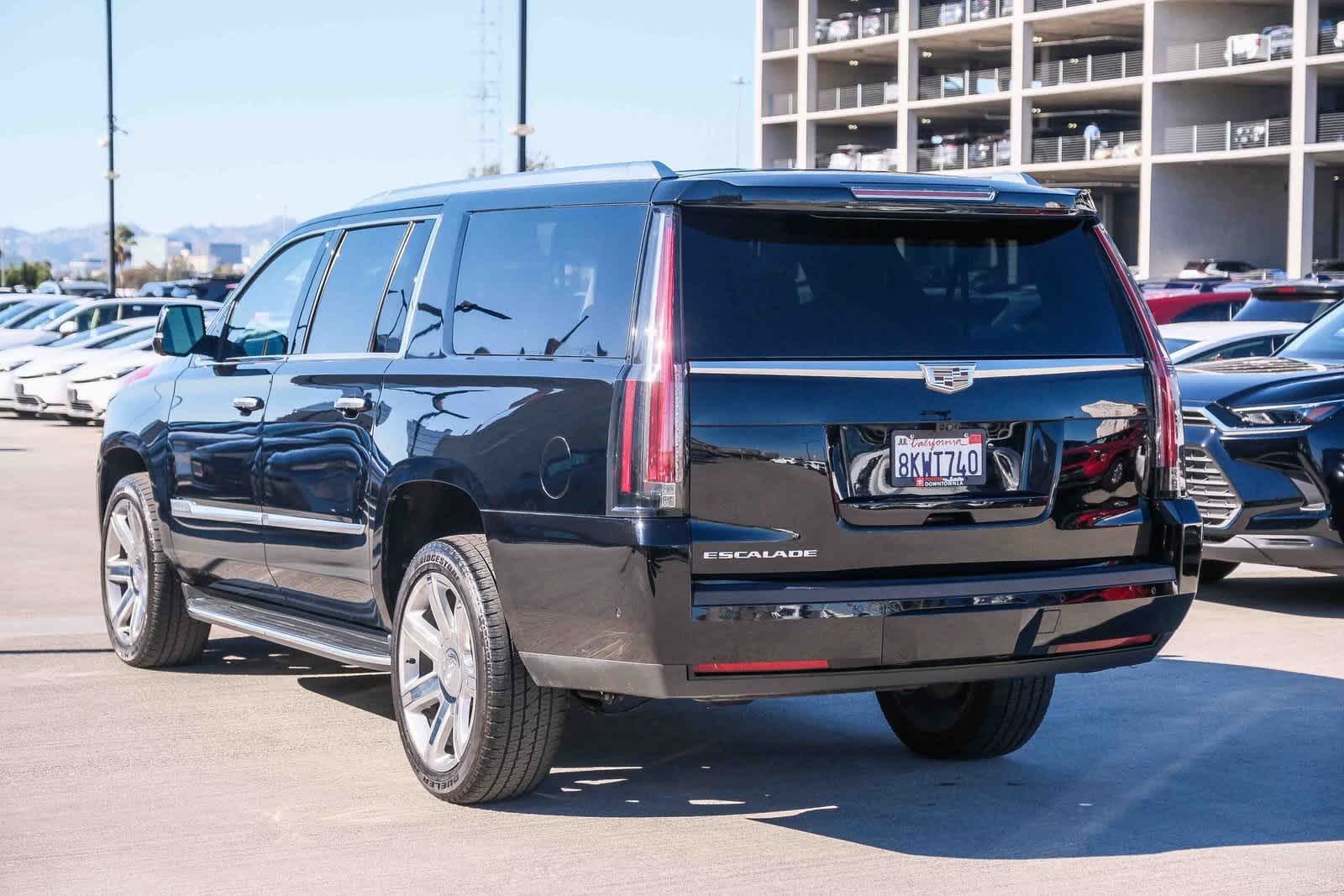 Thumbnail: 2019 Cadillac Escalade - 6