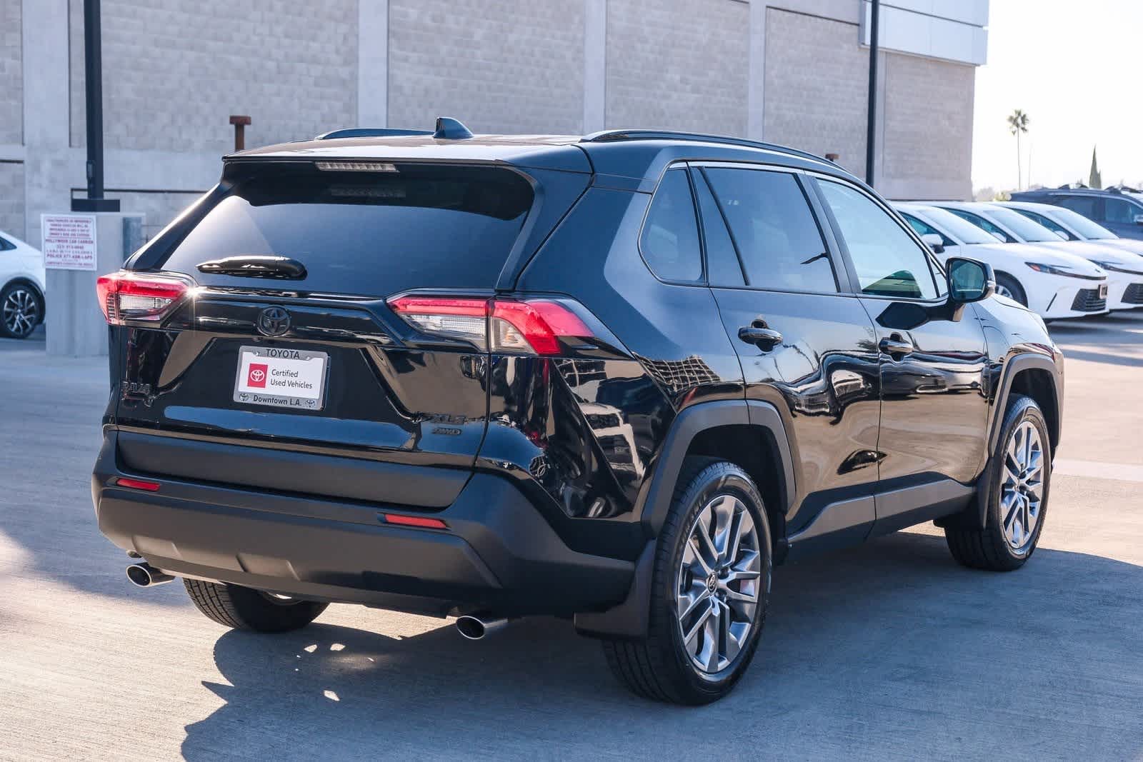 Thumbnail: 2023 Toyota RAV4 - 4