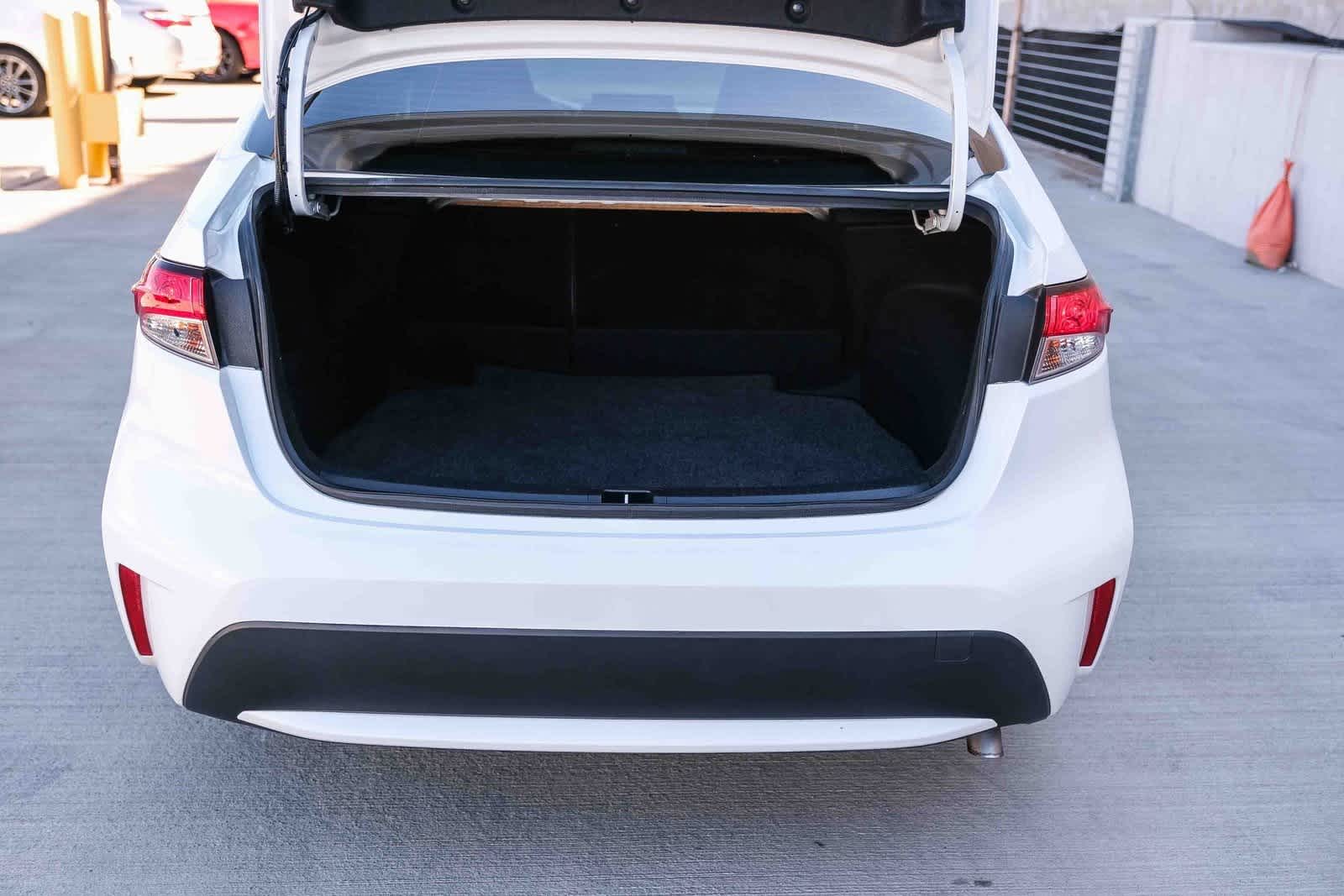 Thumbnail: 2021 Toyota Corolla - 28