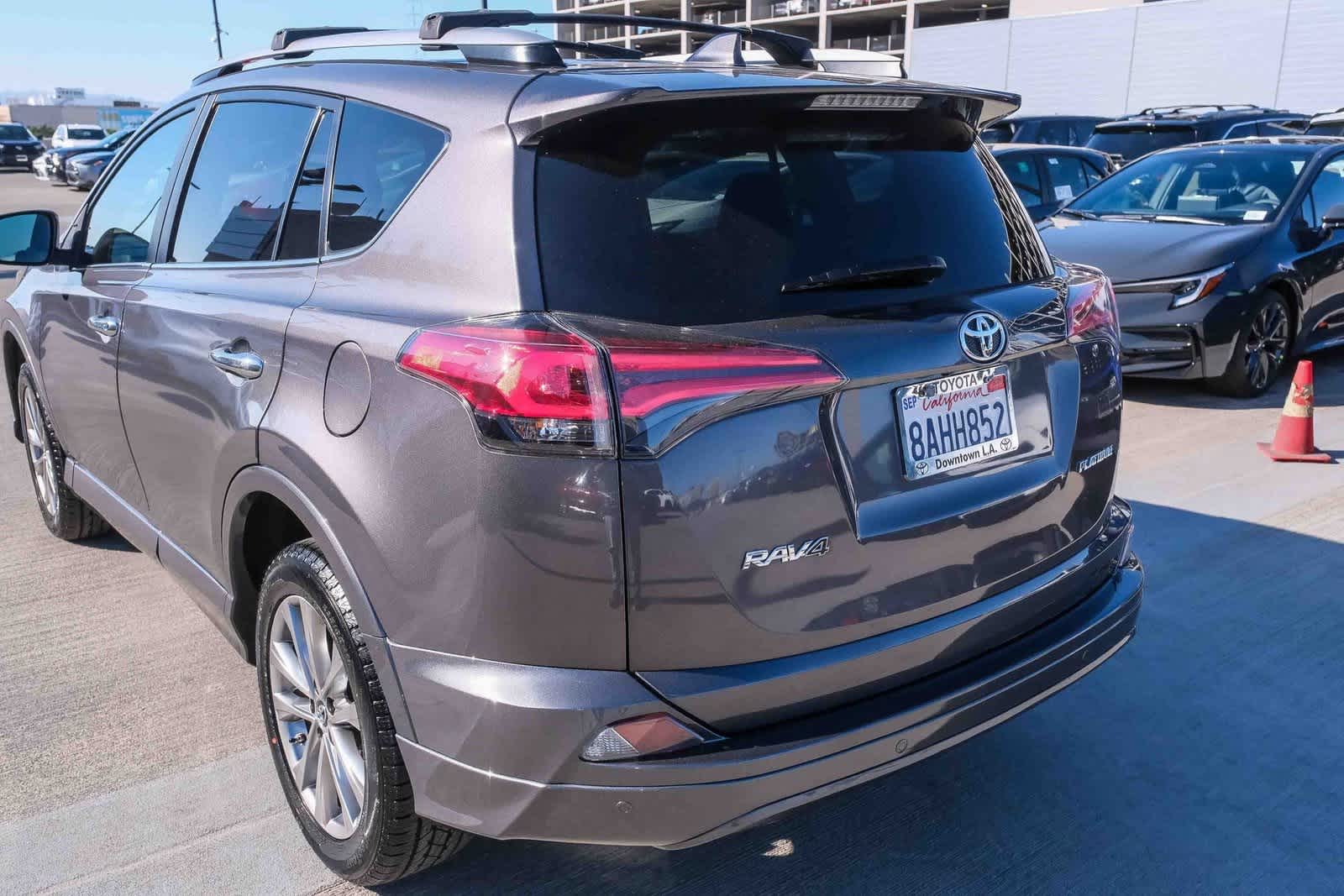 Thumbnail: 2017 Toyota RAV4 - 8