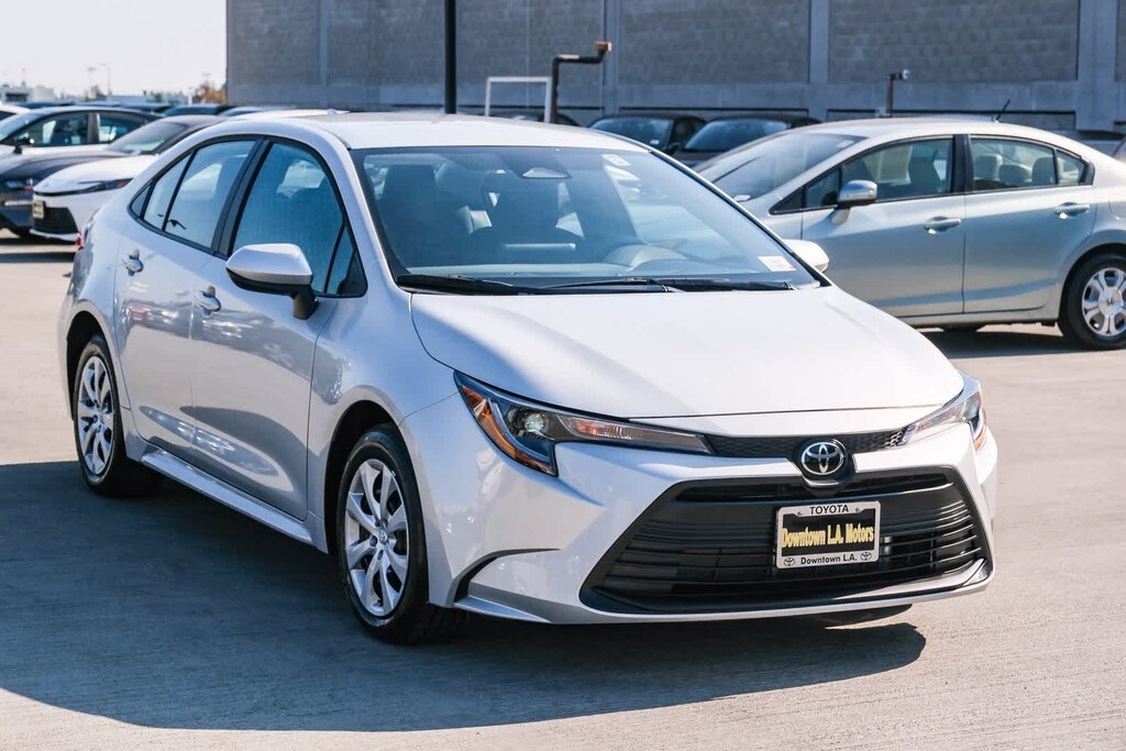 Certified 2025 Toyota Corolla LE Sedan