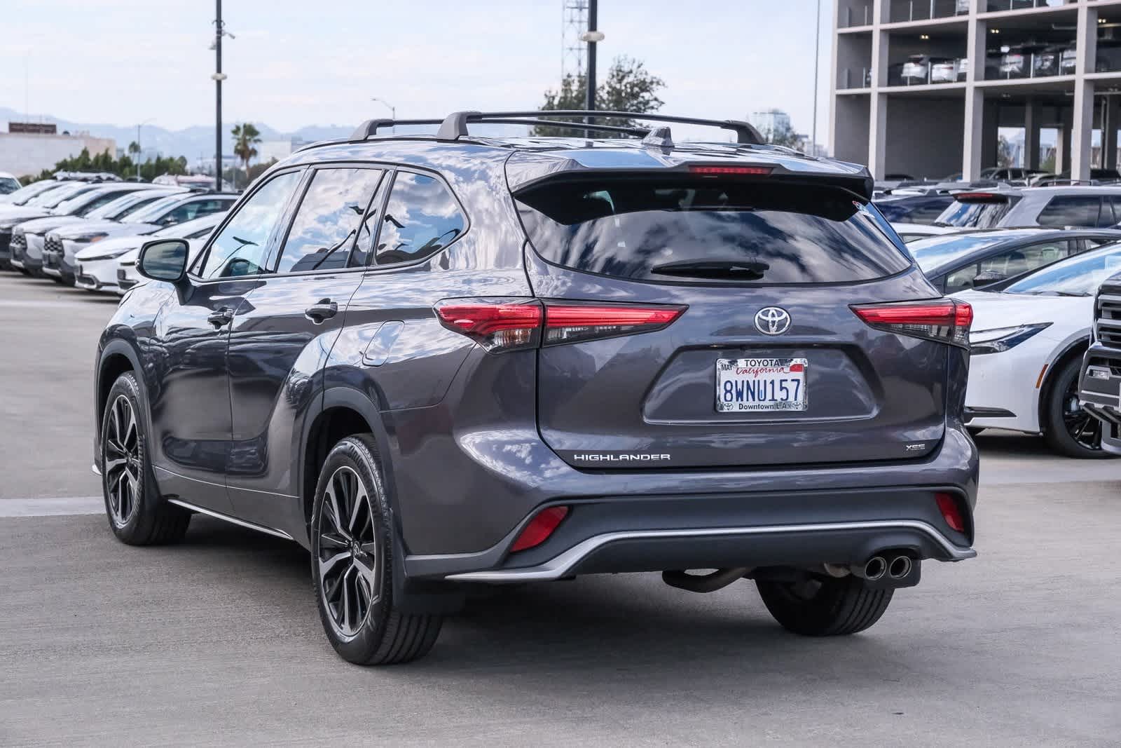 Thumbnail: 2021 Toyota Highlander - 6