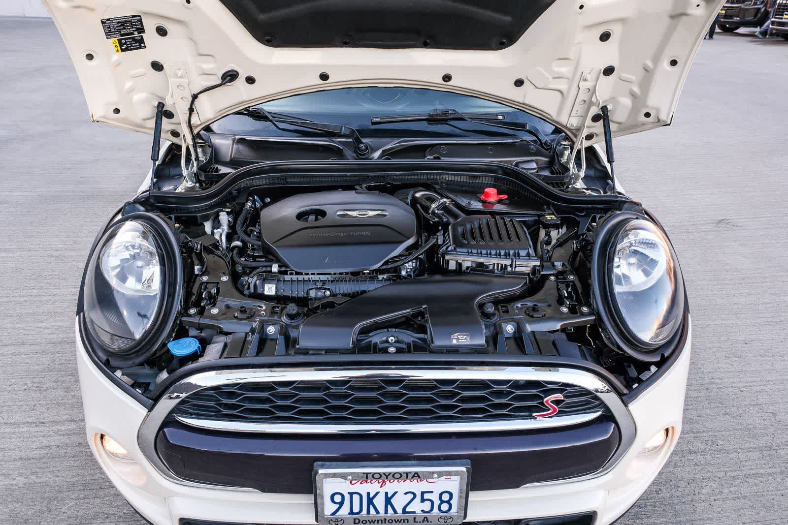 Thumbnail: 2019 MINI Cooper Hardtop - 28