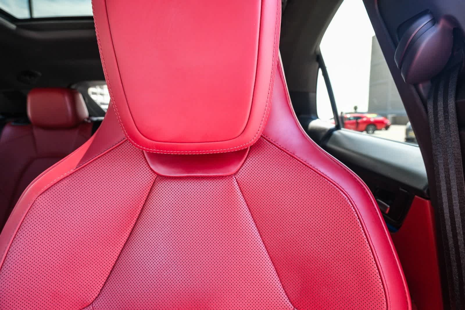 Thumbnail: 2024 Porsche Macan - 20