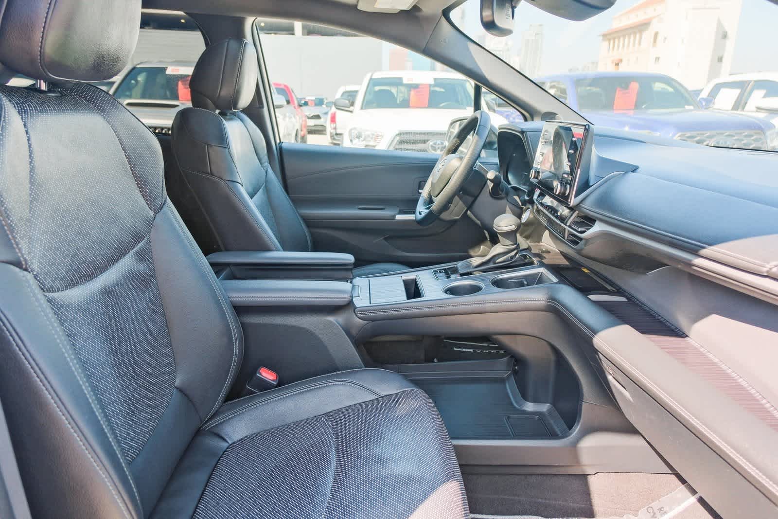 Thumbnail: 2023 Toyota Sienna - 15
