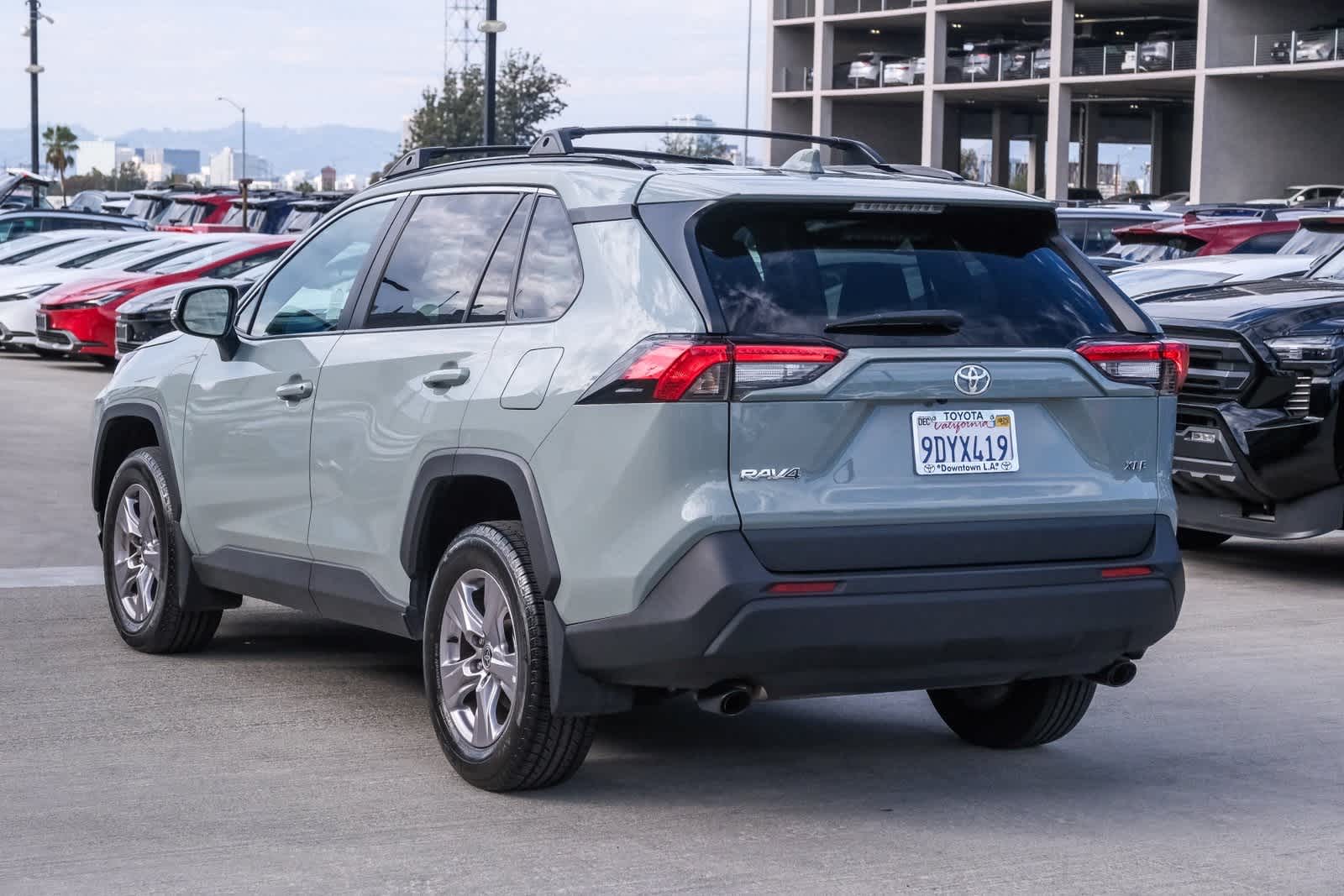 Thumbnail: 2022 Toyota RAV4 - 6