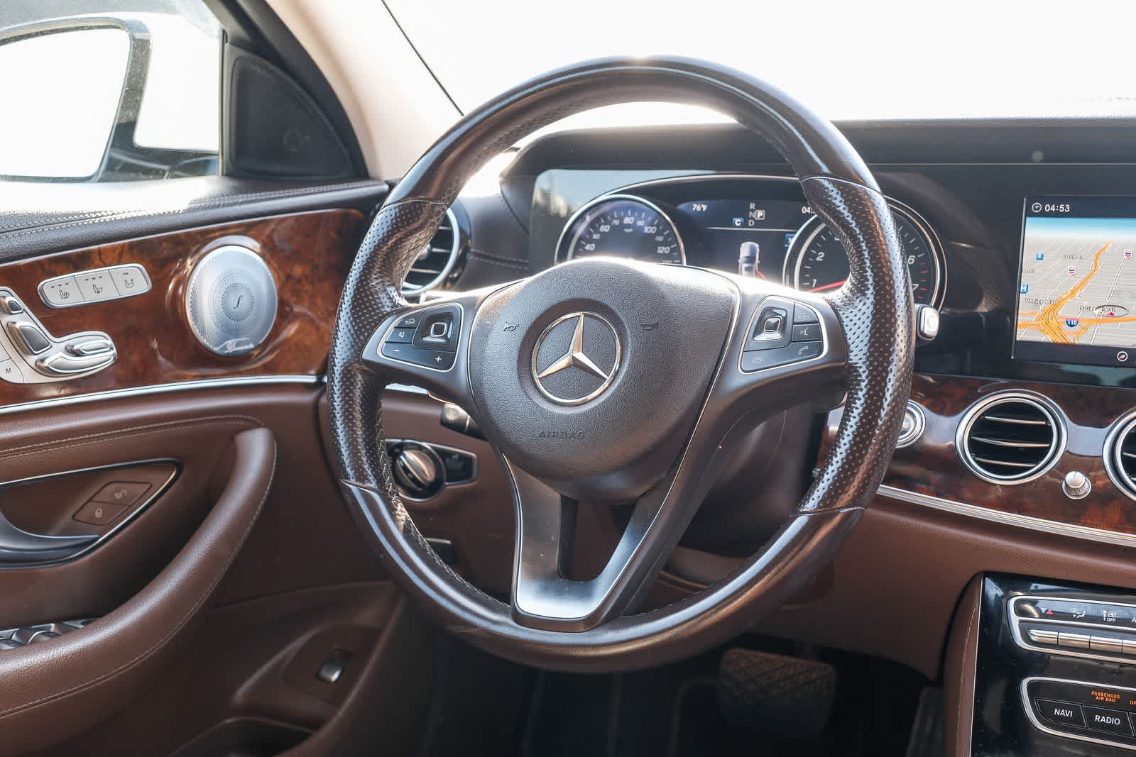 Thumbnail: 2018 Mercedes-Benz E-Class - 17