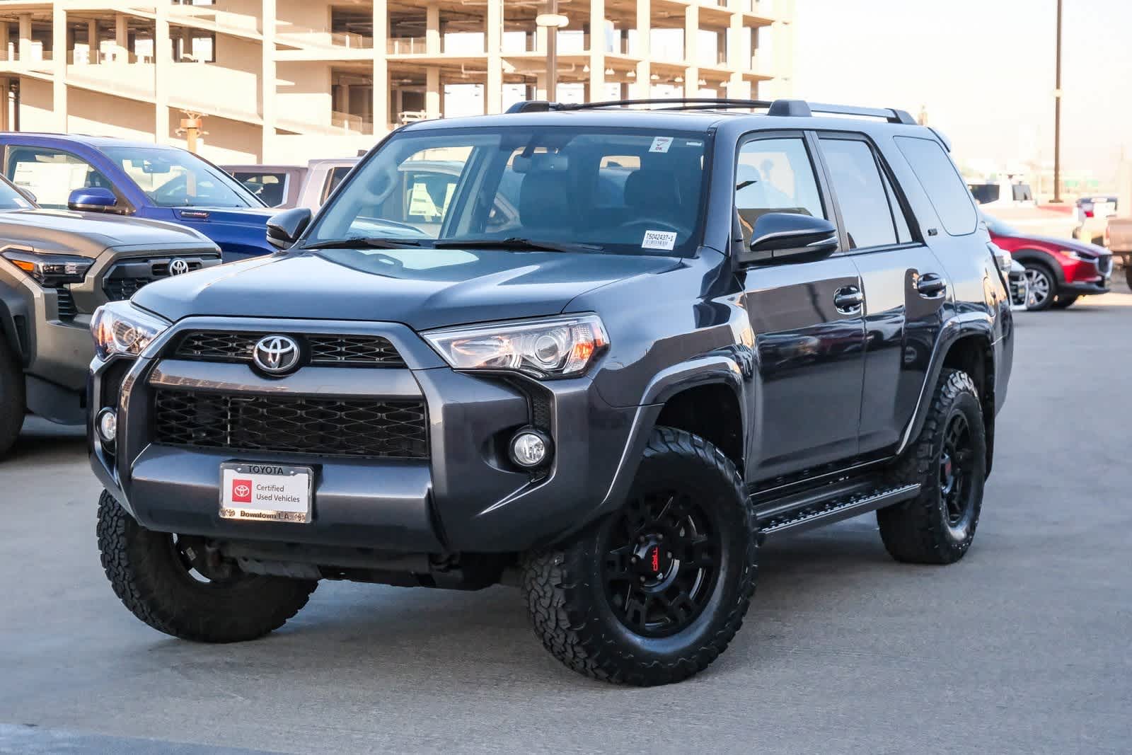 Thumbnail: 2019 Toyota 4Runner - 1