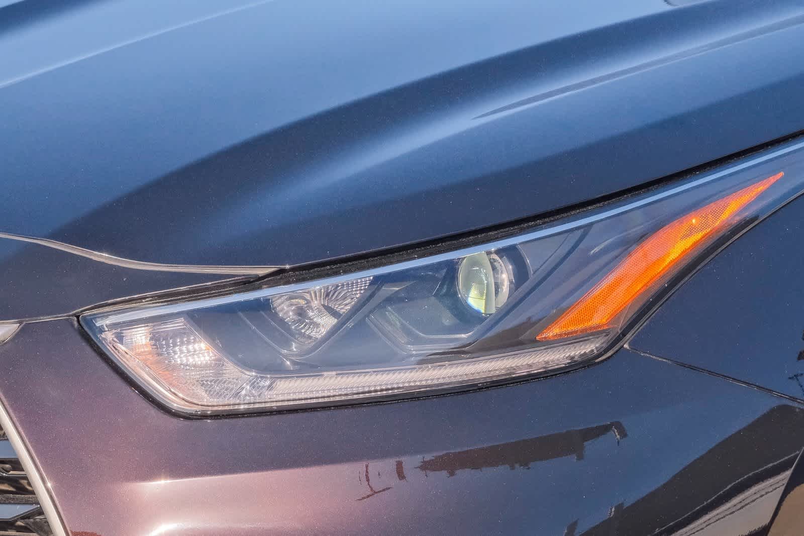 Thumbnail: 2021 Toyota Highlander - 6