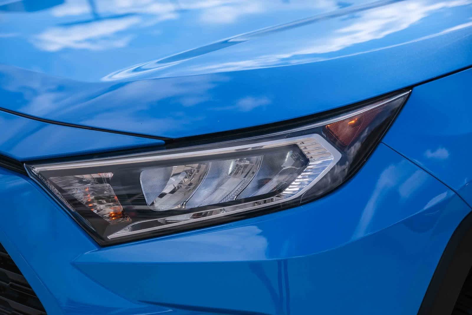 Thumbnail: 2021 Toyota RAV4 - 11