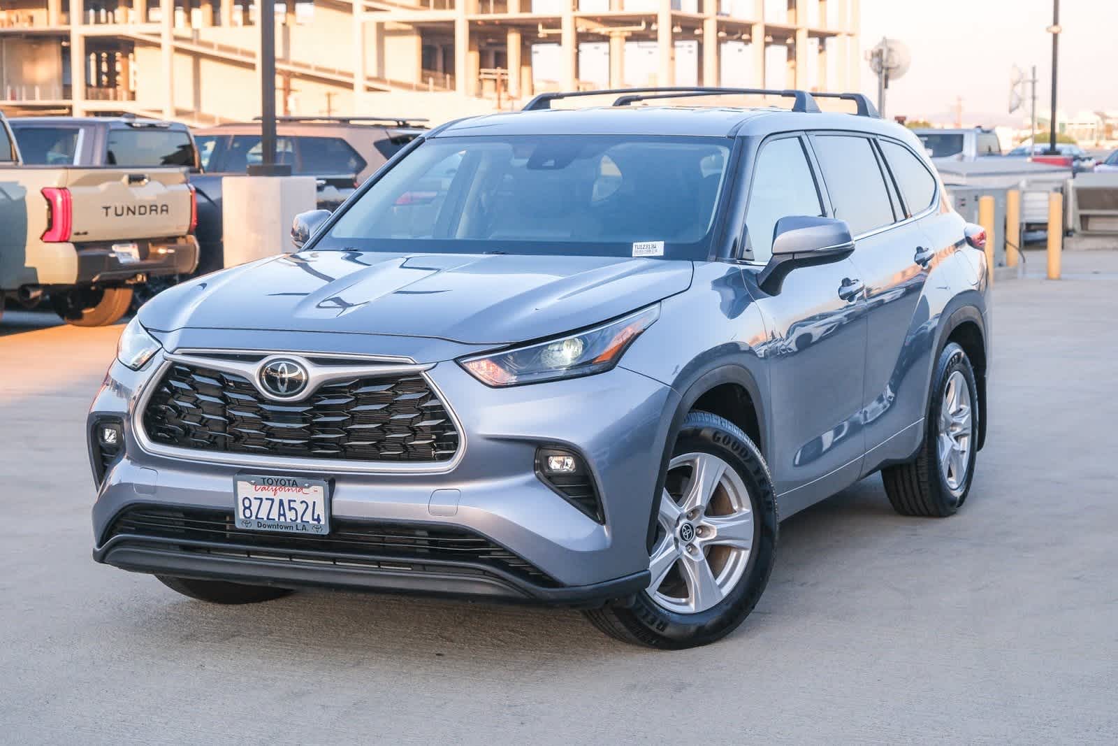 Thumbnail: 2022 Toyota Highlander - 1
