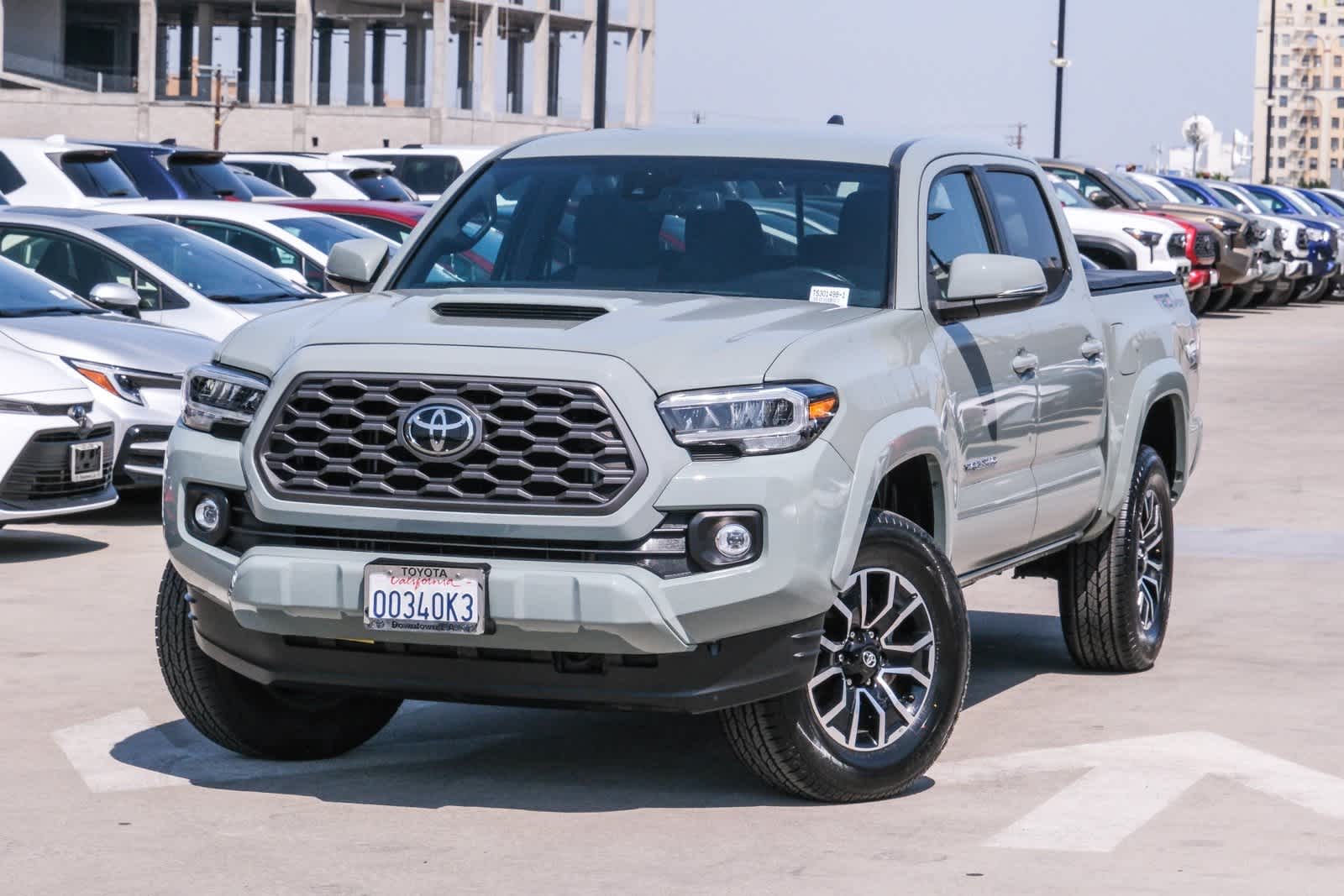 Thumbnail: 2022 Toyota Tacoma - 1