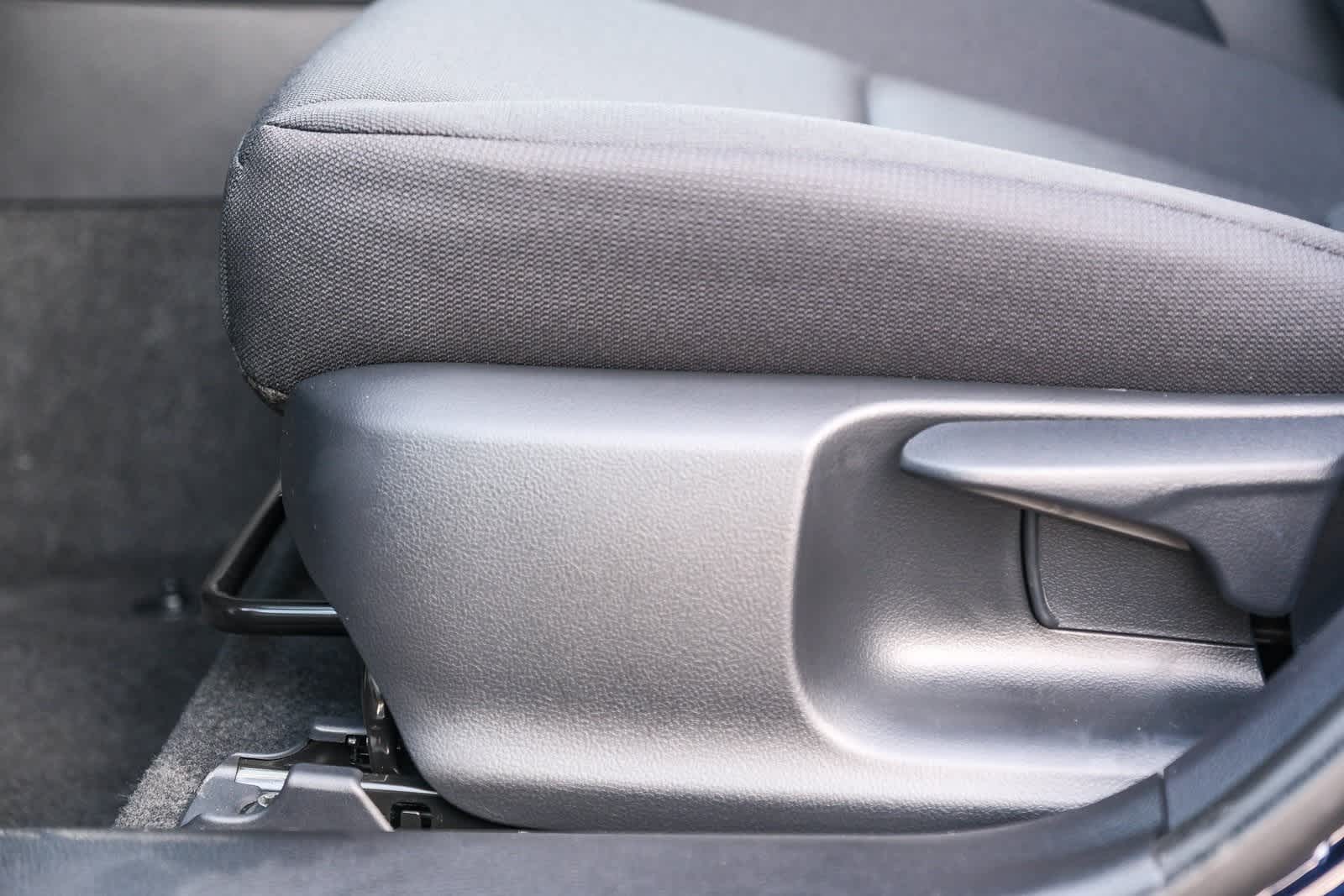 Thumbnail: 2025 Toyota Corolla - 24