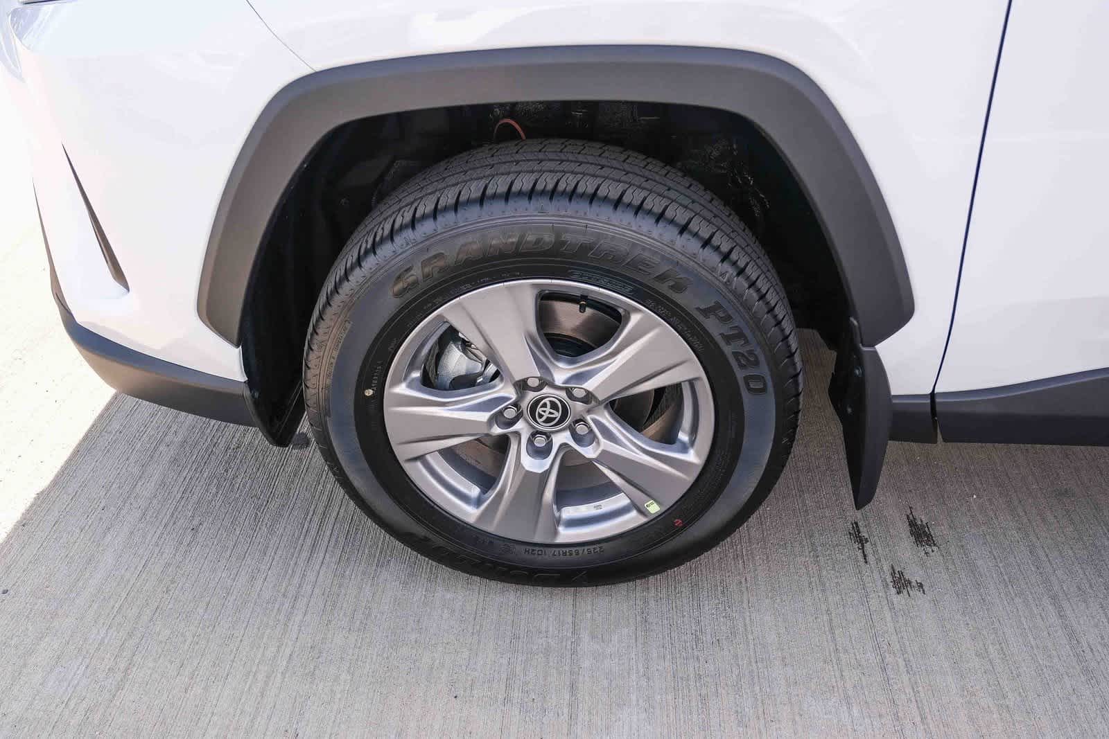 Thumbnail: 2025 Toyota RAV4 - 10