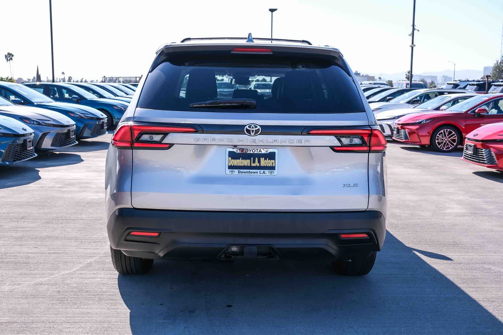 Thumbnail: 2026 Toyota Grand Highlander - 5