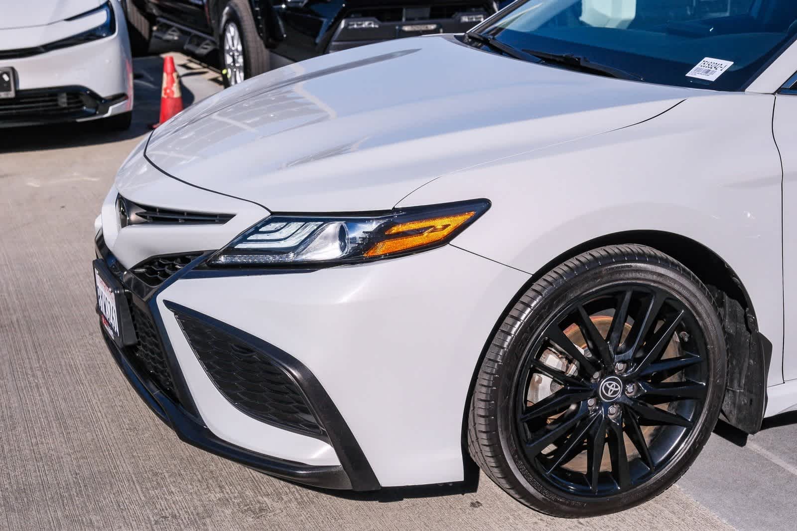 Thumbnail: 2022 Toyota Camry - 12