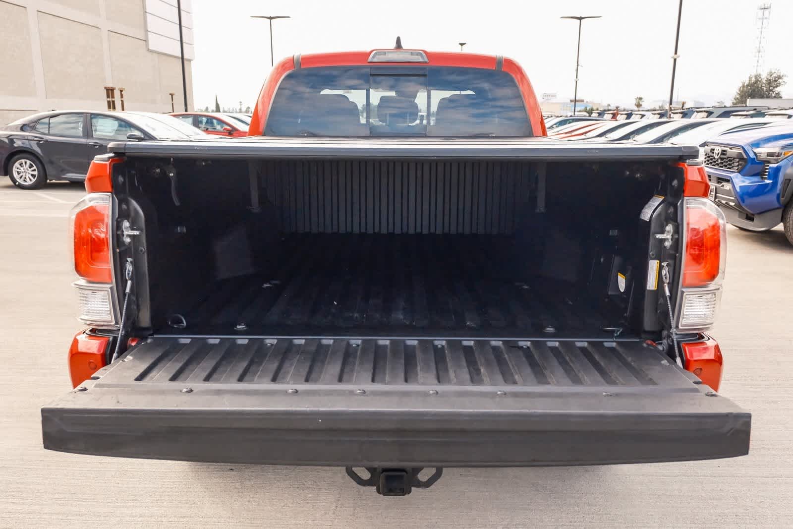 Thumbnail: 2020 Toyota Tacoma - 26