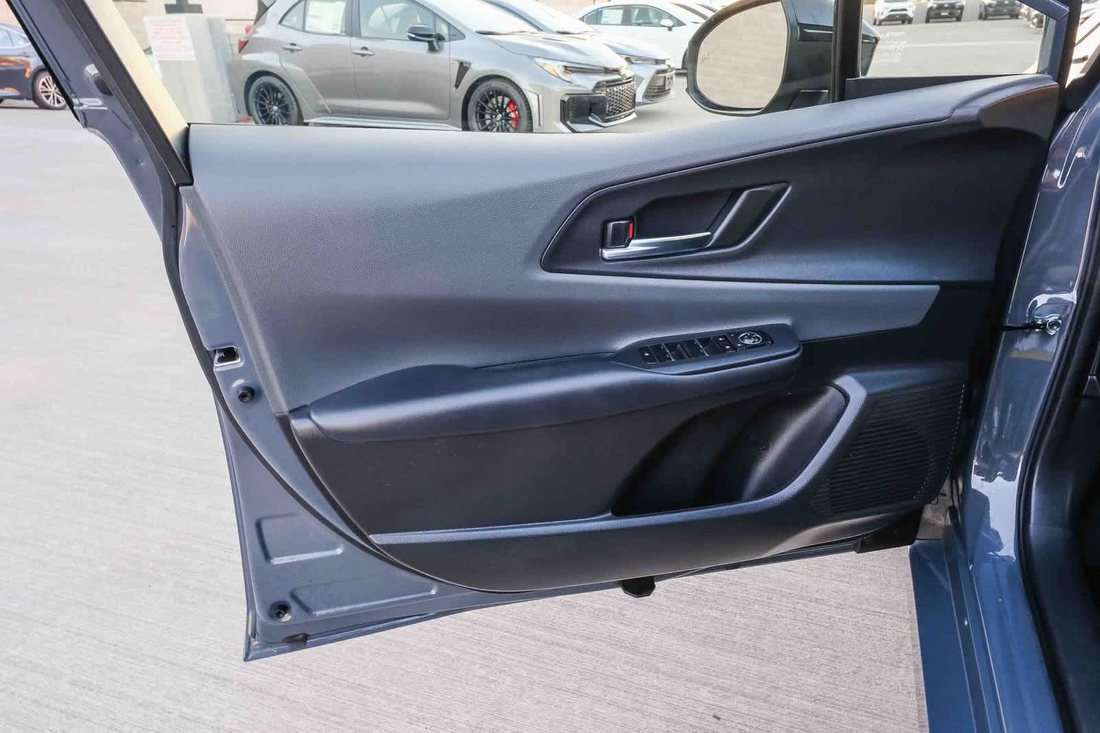 Thumbnail: 2024 Toyota Prius - 23