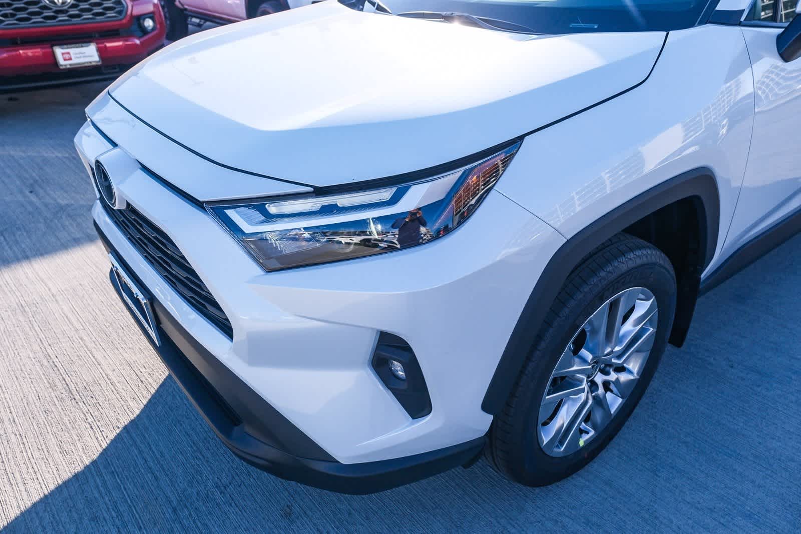 Thumbnail: 2025 Toyota RAV4 - 12