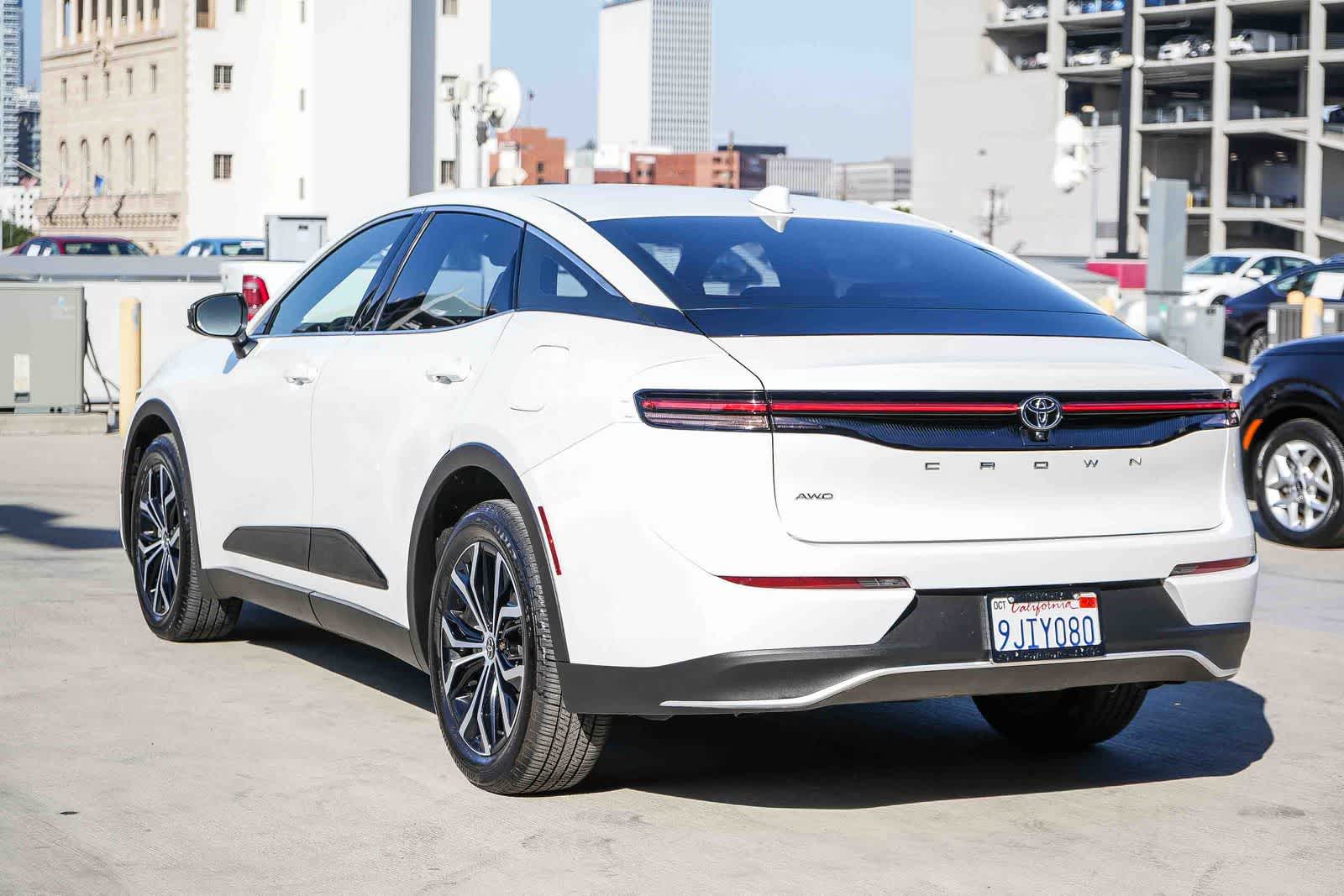 Thumbnail: 2023 Toyota Crown - 8