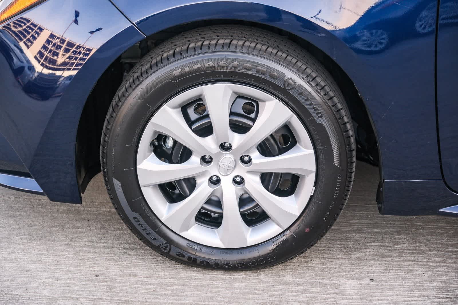 Thumbnail: 2025 Toyota Corolla - 10