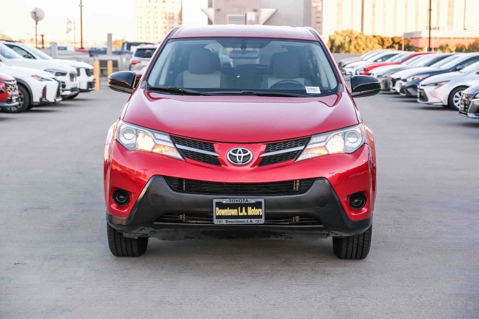 Thumbnail: 2015 Toyota RAV4 - 2