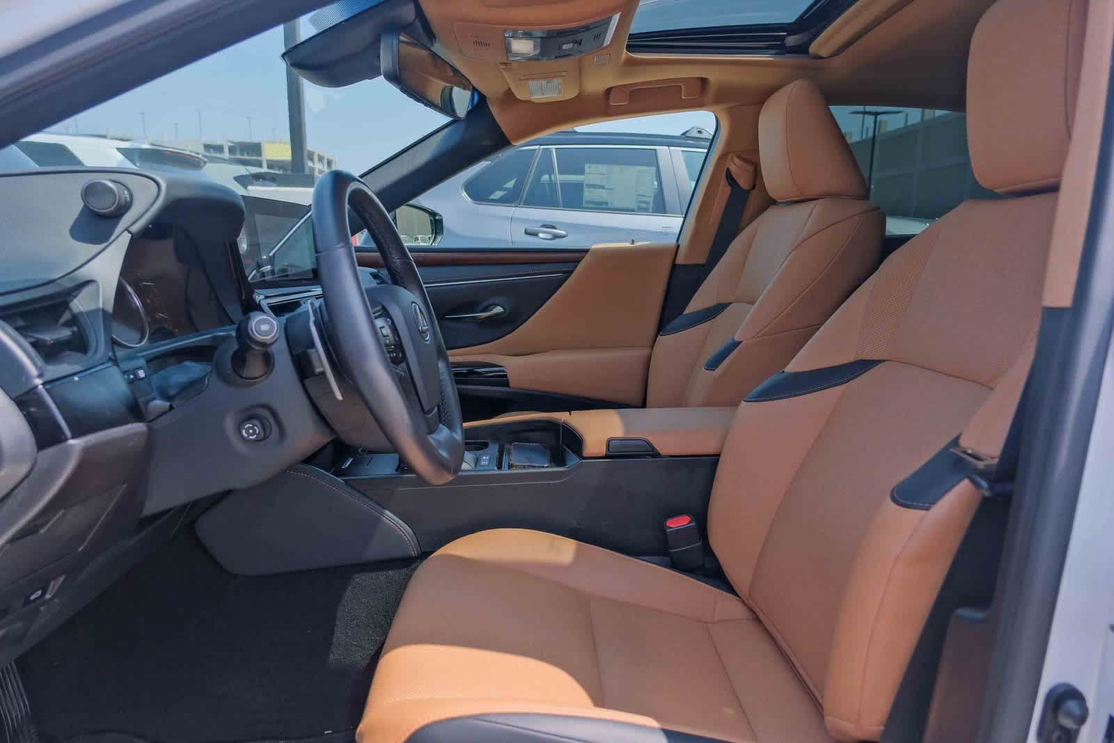 Thumbnail: 2025 Lexus ES - 20