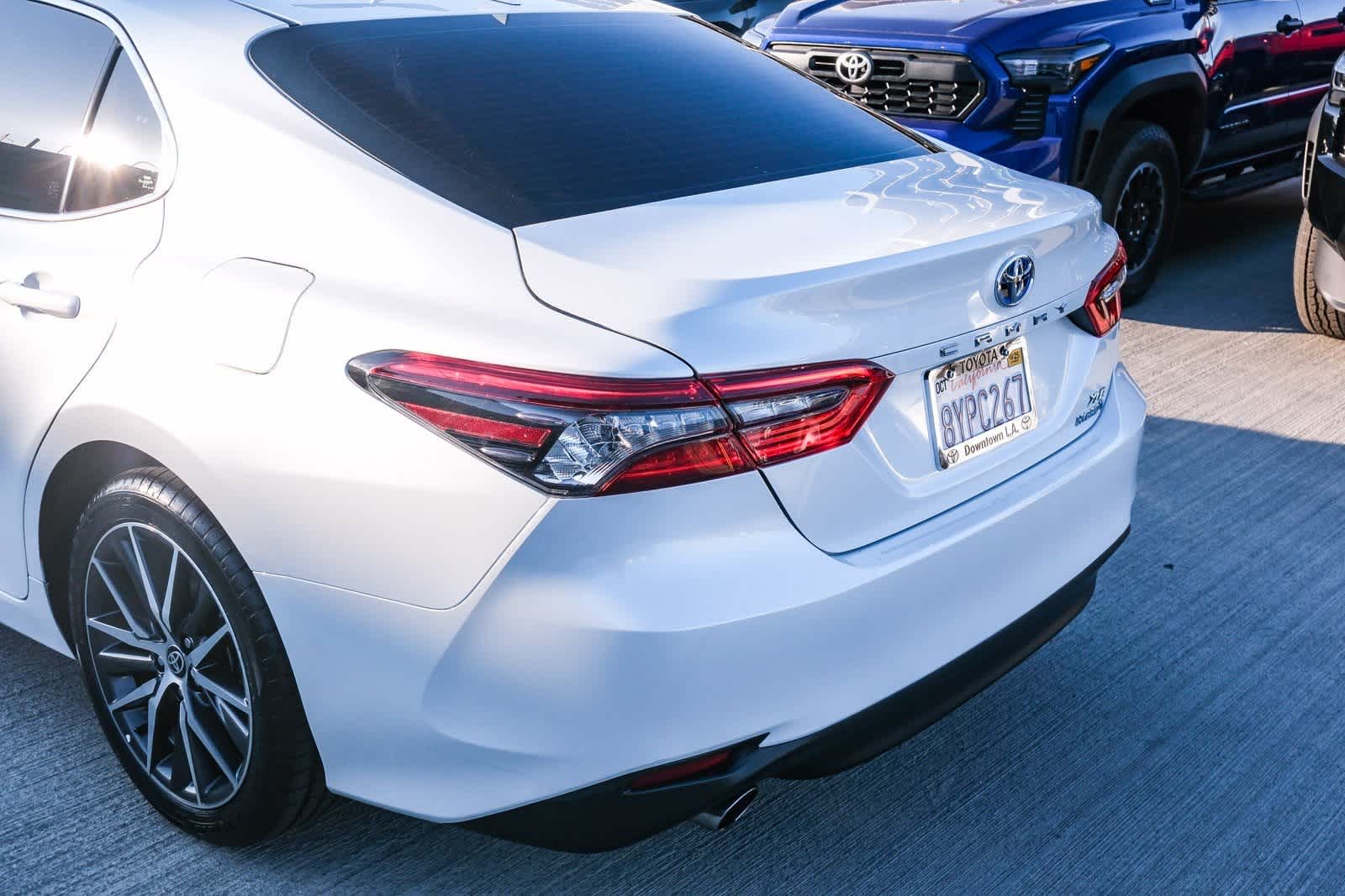 Thumbnail: 2022 Toyota Camry - 8