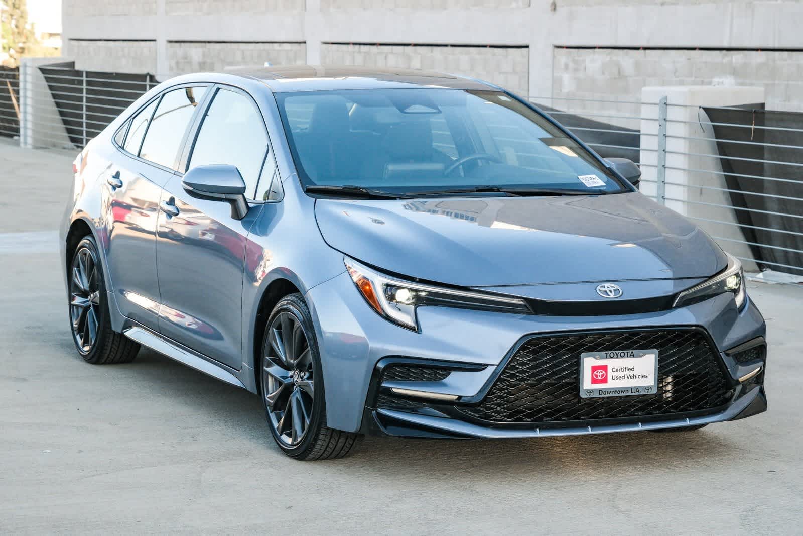 Thumbnail: 2023 Toyota Corolla - 3