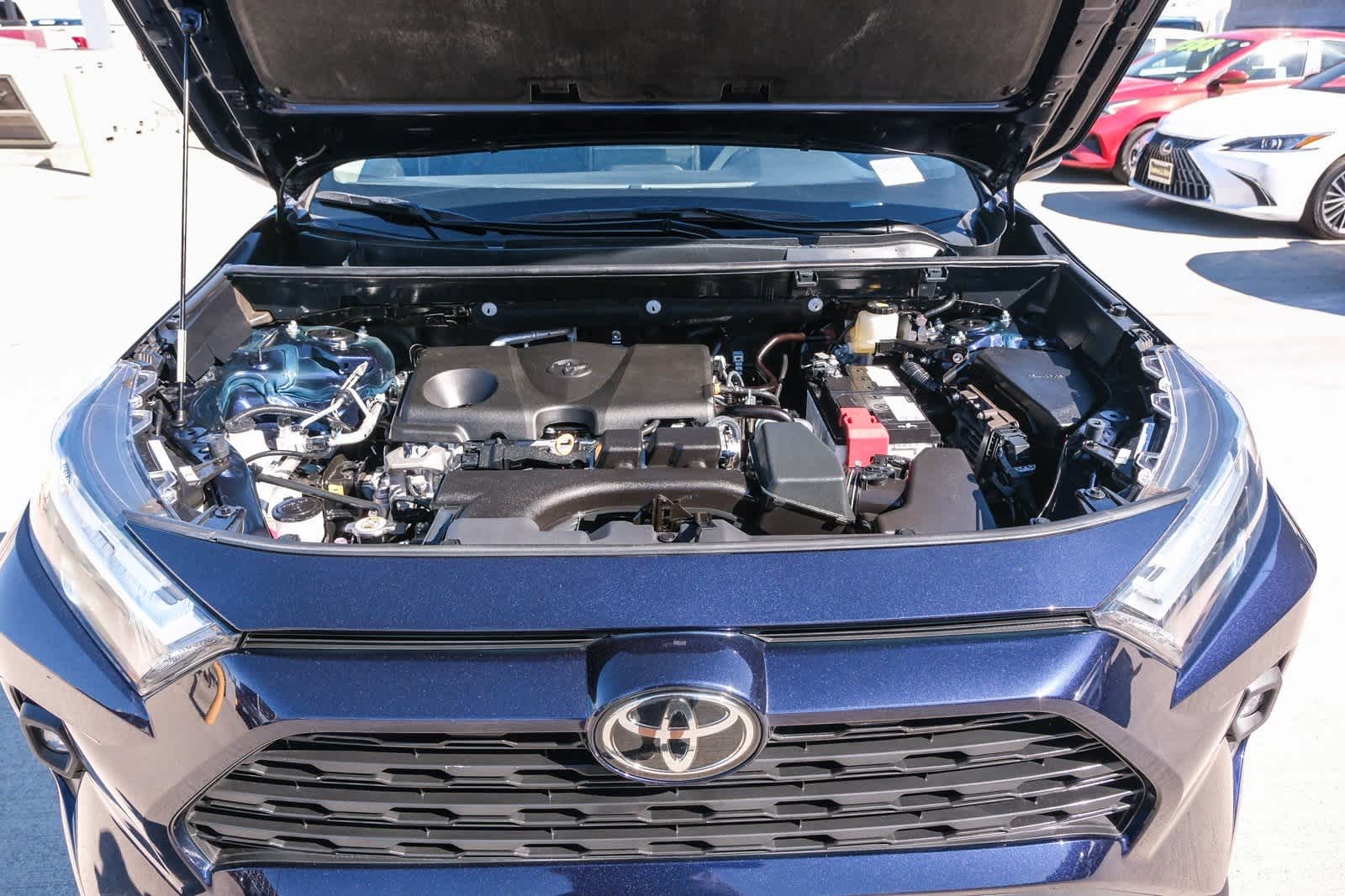 Thumbnail: 2023 Toyota RAV4 - 28
