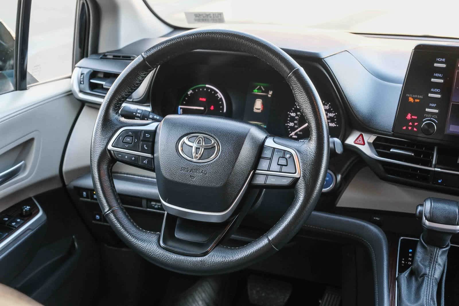 Thumbnail: 2024 Toyota Sienna - 14