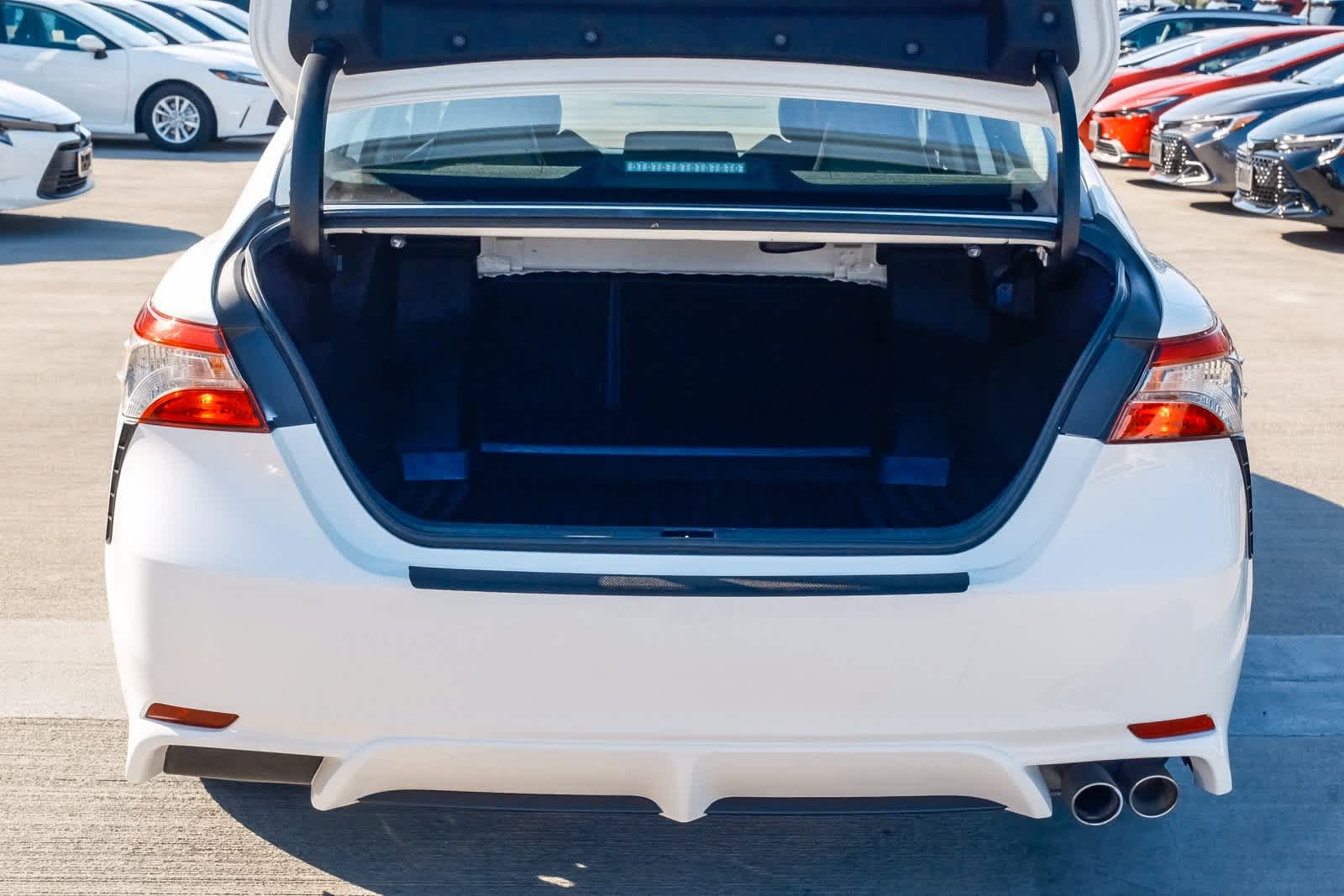Thumbnail: 2019 Toyota Camry - 26