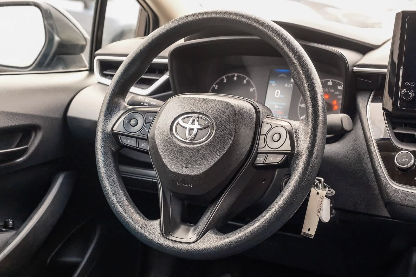 Thumbnail: 2023 Toyota Corolla - 17