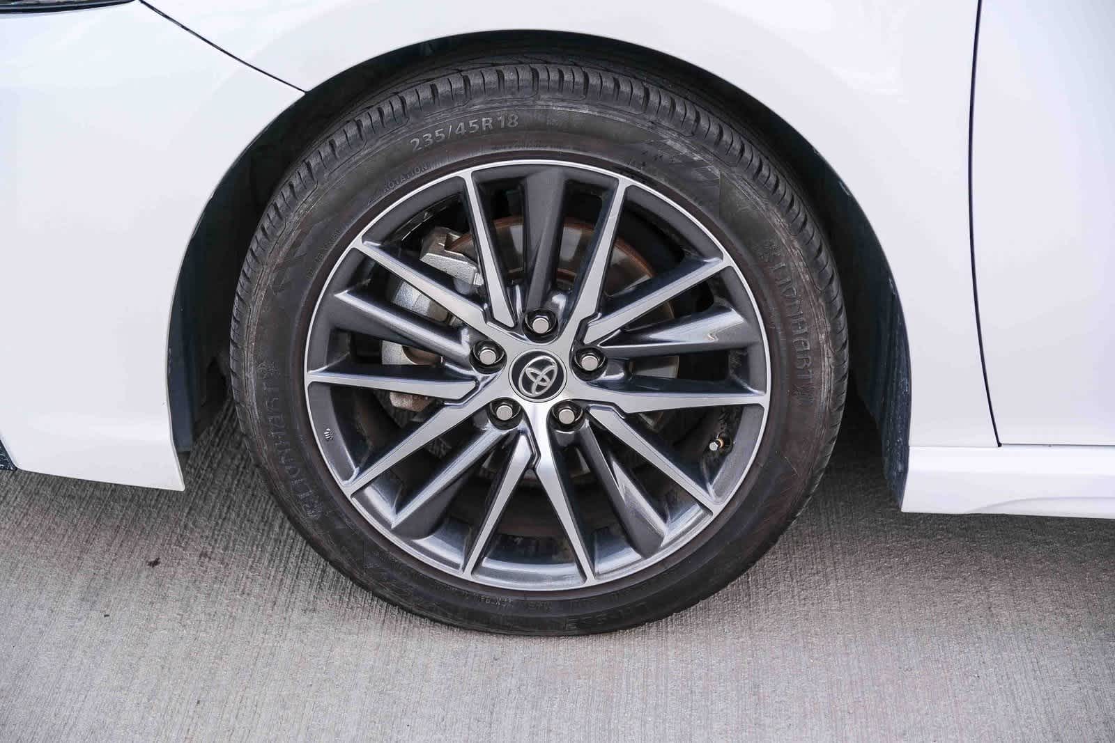 Thumbnail: 2024 Toyota Camry - 10