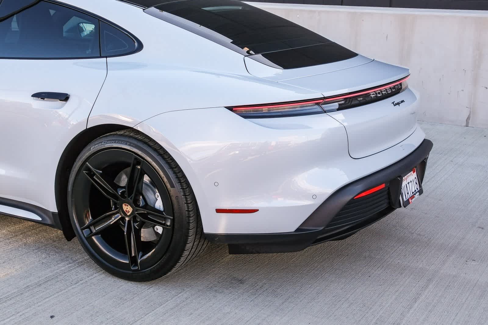 Thumbnail: 2025 Porsche Taycan - 8