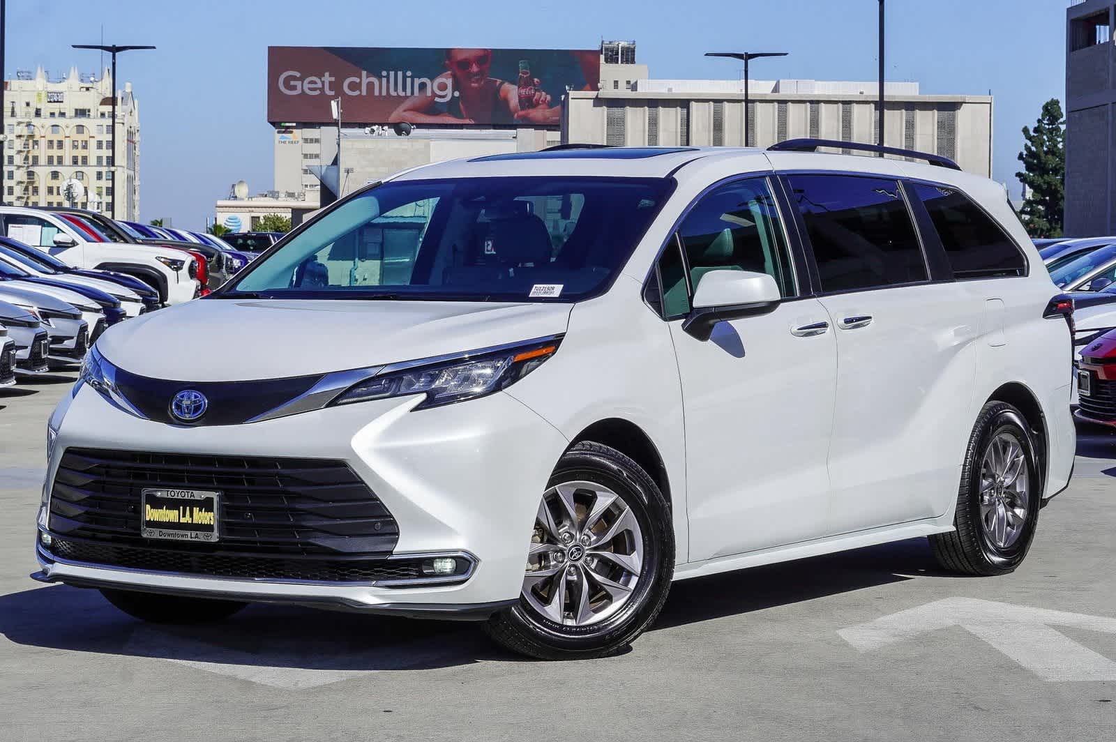2023 Toyota Sienna XLE Hero Image