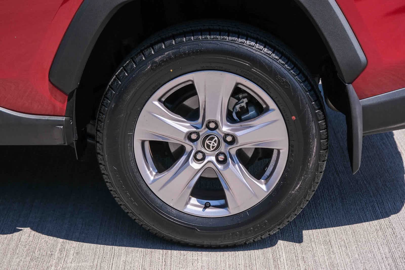 Thumbnail: 2023 Toyota RAV4 - 9