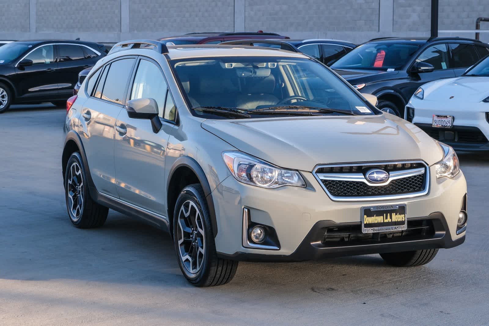 Thumbnail: 2017 Subaru Crosstrek - 3