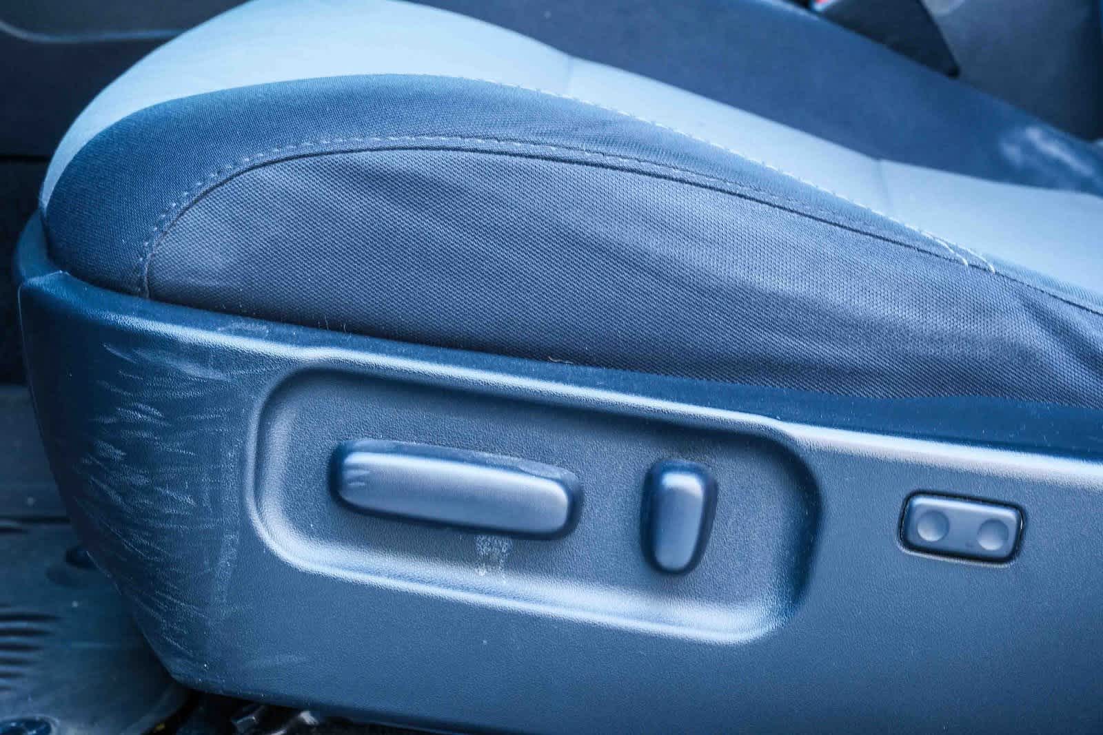 Thumbnail: 2021 Toyota Tacoma - 24