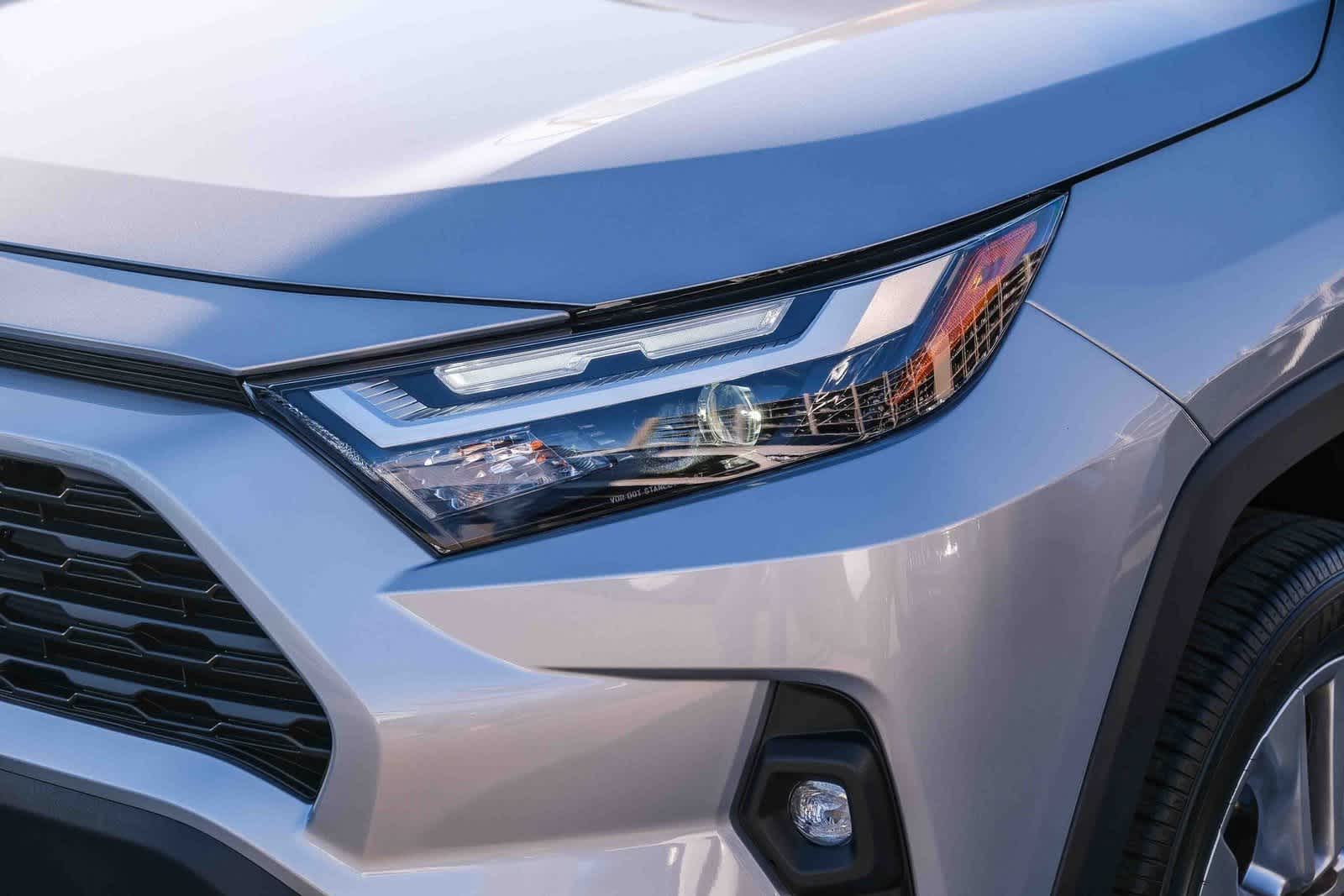 Thumbnail: 2025 Toyota RAV4 - 11