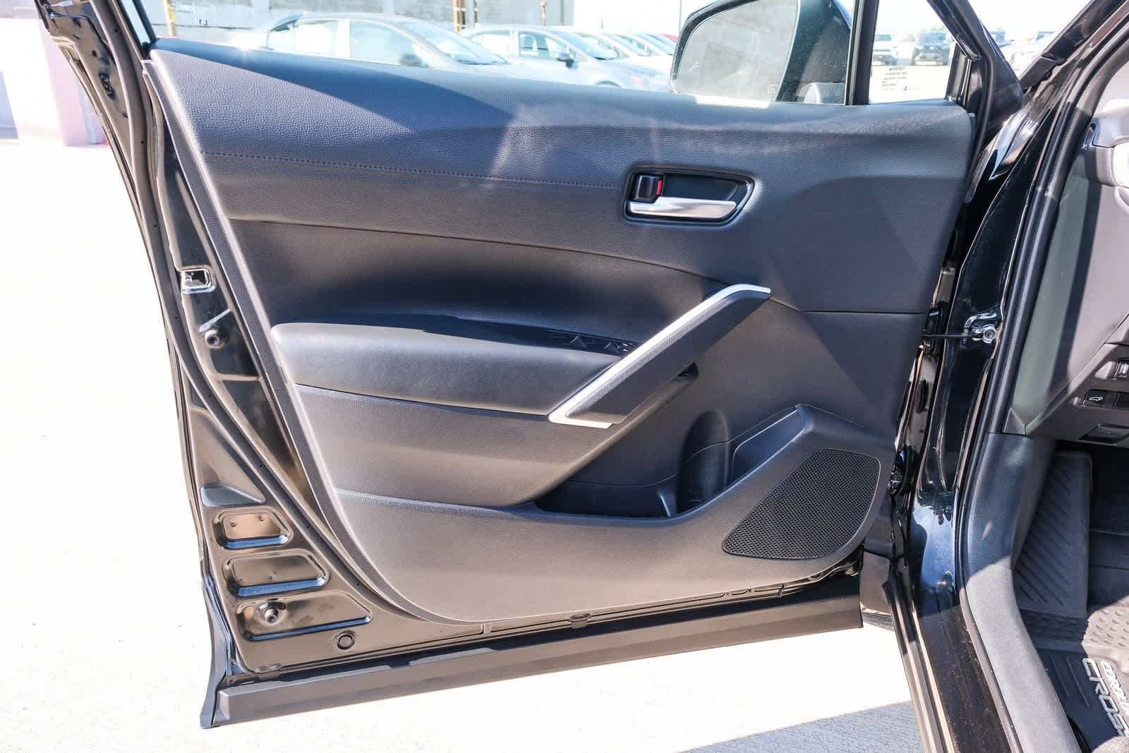 Thumbnail: 2025 Toyota Corolla Cross - 23