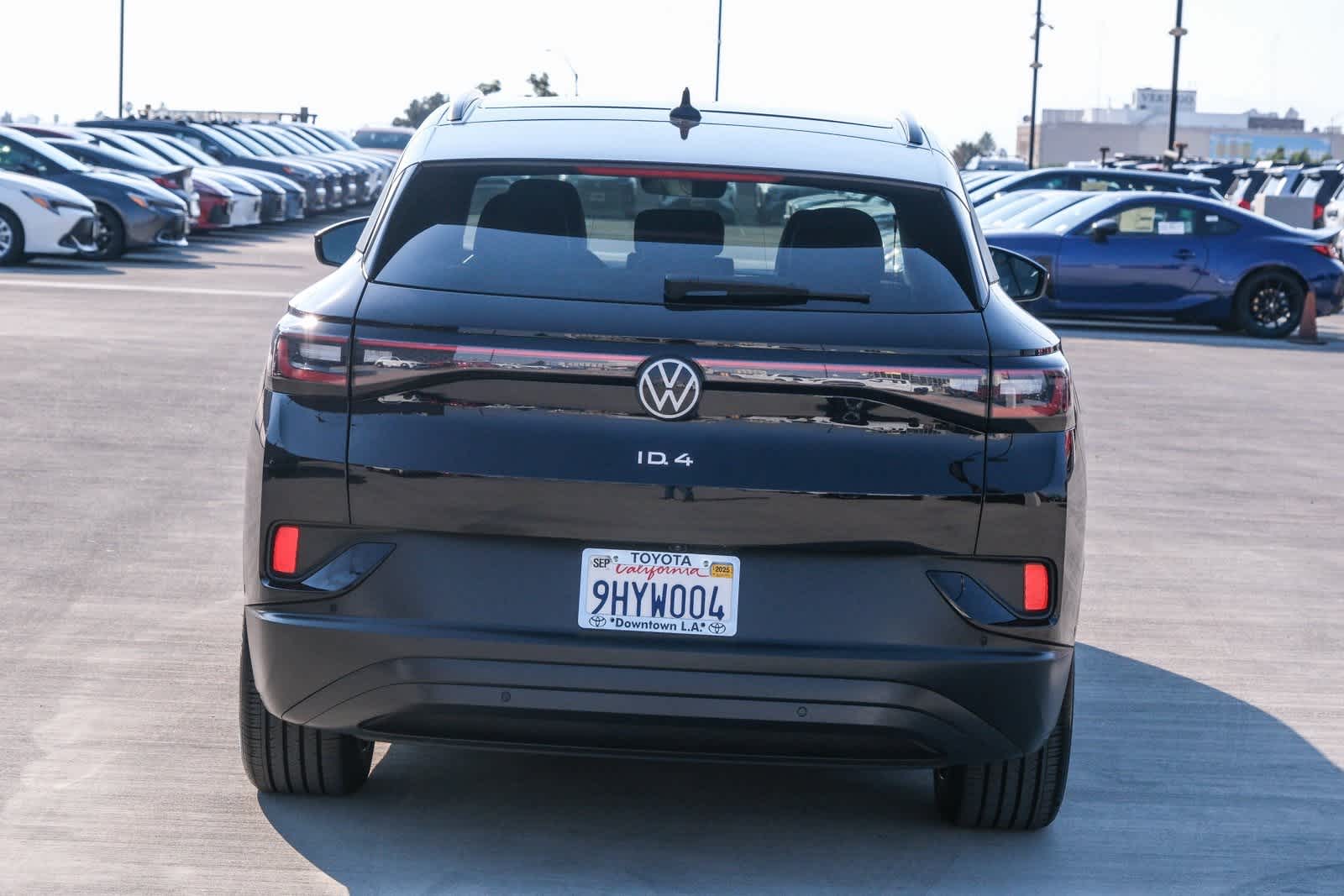 Thumbnail: 2023 Volkswagen ID.4 - 5