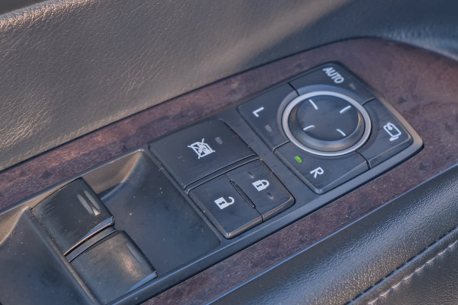 Thumbnail: 2015 Lexus RX - 24